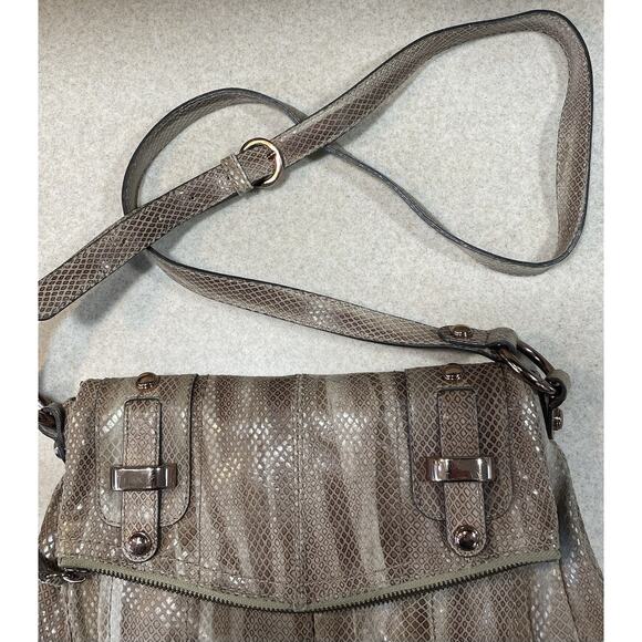 B Makowsky Leather Snake Skin Pattern Medium Crossbody Bag Purse - Picture 8 of 16